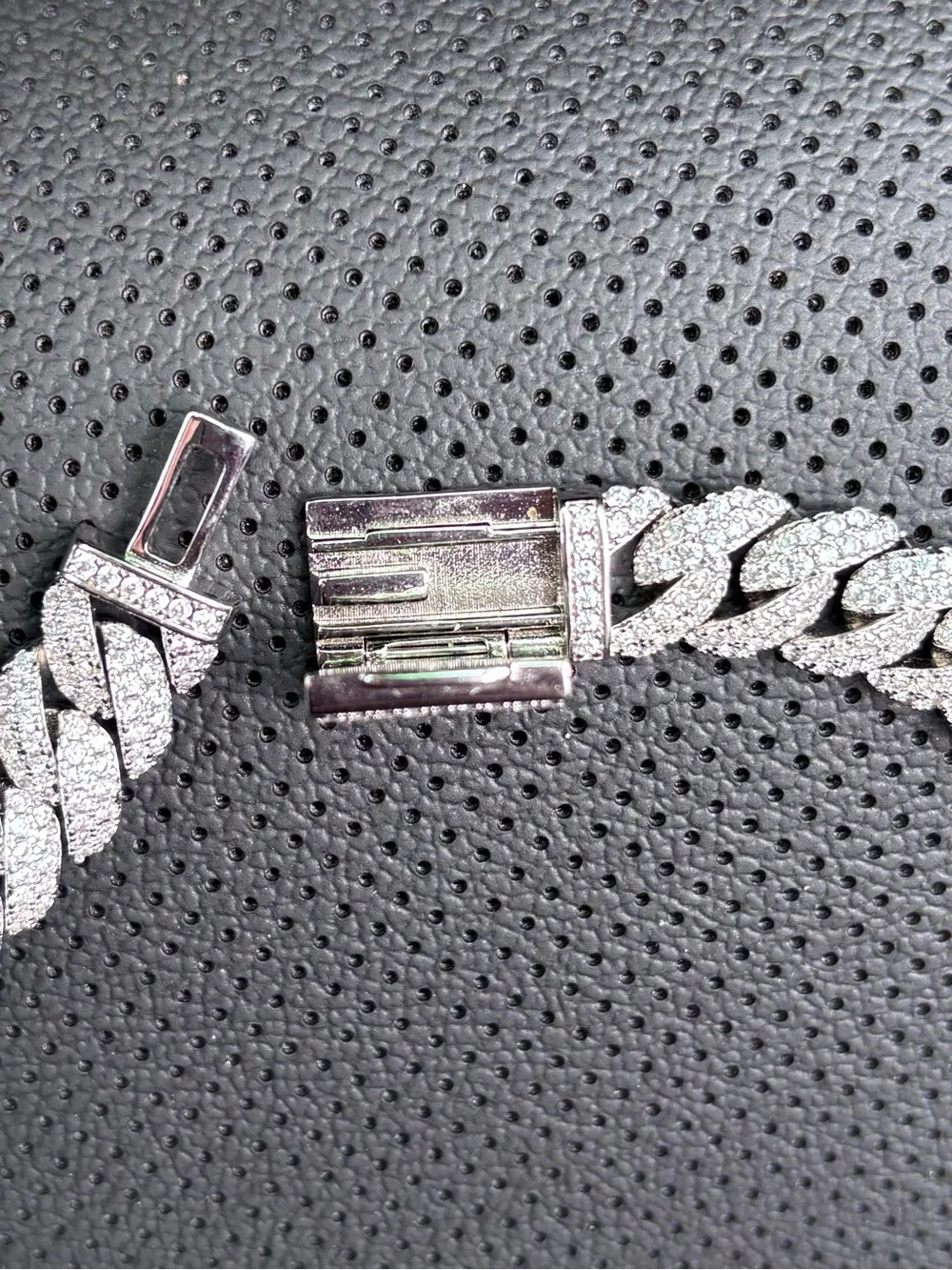 Gudi Cuban Link Necklace Moissanite Pave Chain With Pendant